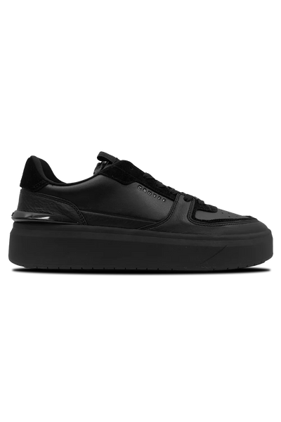 Surefire Tennis Sneaker